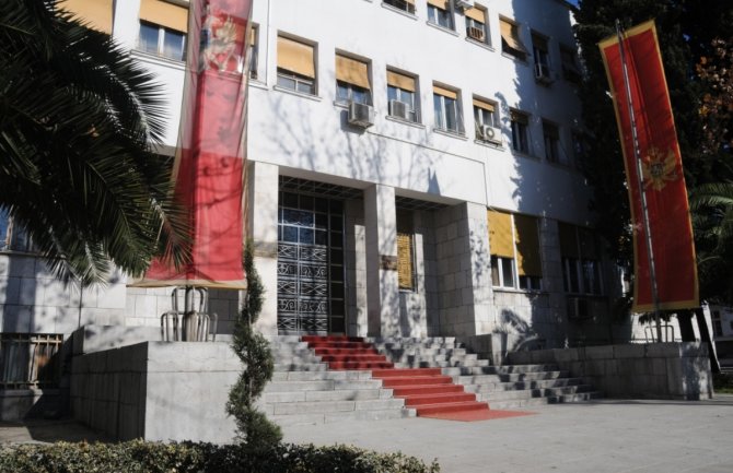MANS: Većina institucija krši Zakon o SPI, samo Skupština u potpunosti poštuje zakonske obaveze