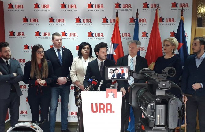 URA ne učestvuje na izborima u Tuzima: Svi na proteste, Đukanović mora da ode