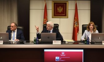 Država gubi prihode zbog nezakonito angažovanih radnika