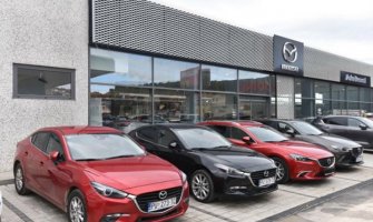 Mazda povlači skoro 190.000 vozila zbog problema s brisačima