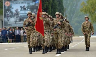 Jedan crnogorski i tri hrvatska vojnika pozitivni na korona virus, evakuisani iz Prištine