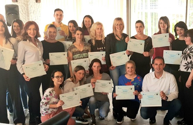 Crnogorski terapeuti obučeni za sprovođenje Bobath metode u rehabilitaciji