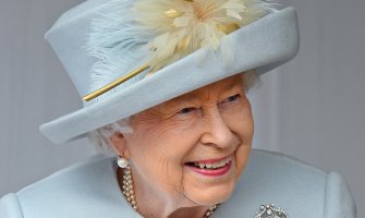 Kraljica Elizabeta prisustvovala krštenju praunuka