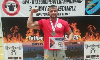 Bjelopoljac opet osvojio zlato na Evropskom prvenstvu: Podigao 210 kg