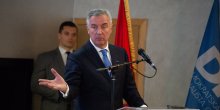 Đukanović: Ne smije nas zavarati to što smo bolji od DF-a i Demokrata