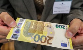 Podgoričanin uhapšen u Budvi zbog falsifikovanja novca, na pumpi i trafici platio lažnim novčanicama