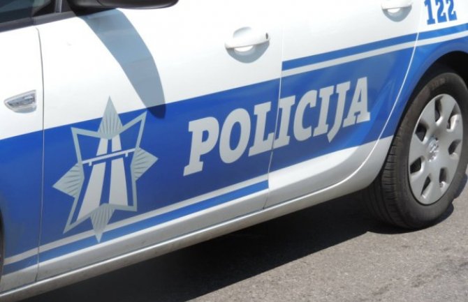 U Podgorici uhapšene dvije osobe: Pronađeni oružje i droga