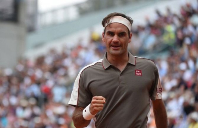 Federer rutinski do novog četvrtfinala Vimbldona