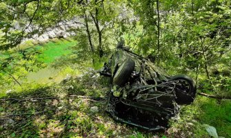 U smrskanom vozilu pronađeno tijelo Mojkovačanina(FOTO)