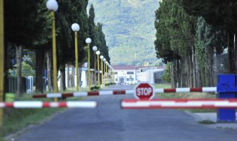 157 zatvorenika na izdržavanju kazne zbog ubistva i pokušaja ubistva, 10 zbog silovanja