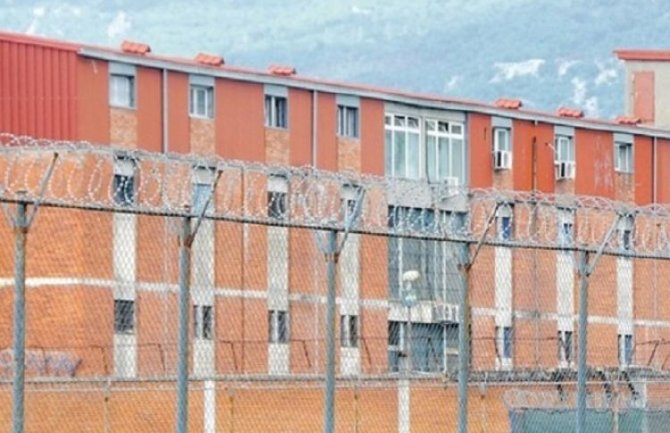 Podgorica:  Osumnjičen da je aktivirao ručnu bombu u dvorištu sugrađanina