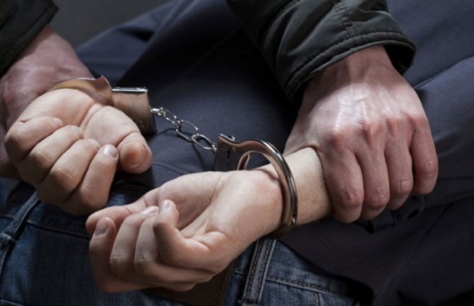 Budva: 66-godišnjak uhapšen zbog zloupotrebe opojnih droga