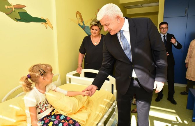 Umjesto Novogodišnjeg koktela za funkcionere, donacija Dječjoj bolnici