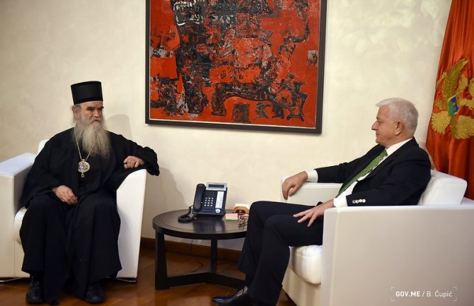 U toku sastanak Markovića i Amfilohija u zgradi Vlade 