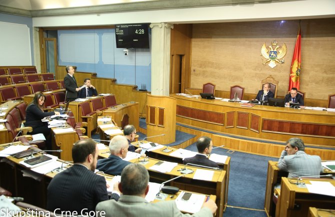 Usvojeni izborni zakoni i zakon o ulaganju u MA