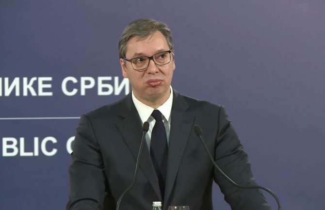 Vučić: Tenkovima na Crnu Goru neću, hoću da razgovaram sa ljudima i pravim dogovore 