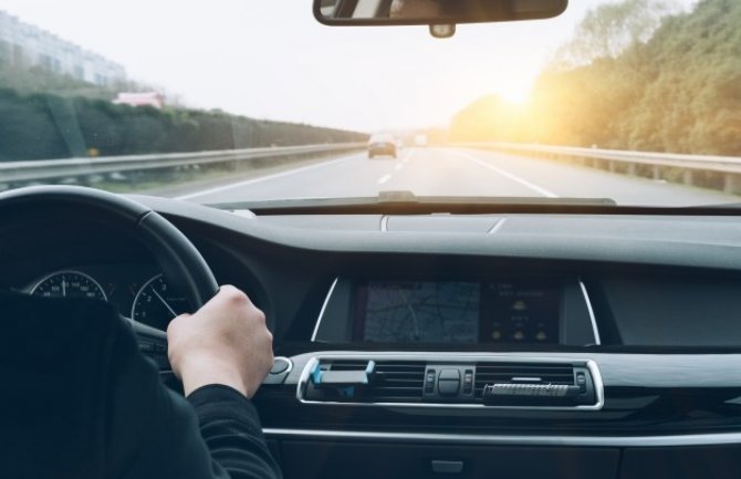 Inicijativom traže uvođenje auto kamera koje bi pratile dešavanje tokom vožnje