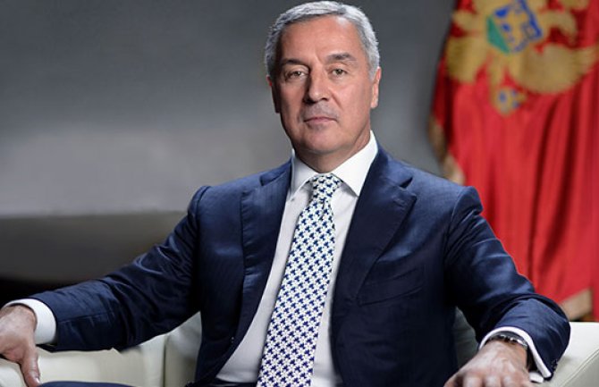 Đukanović: Novinarstvo oslikavalo sve uspone i padove i teške istorijske izazove s kojima se Crna Gora suočavala