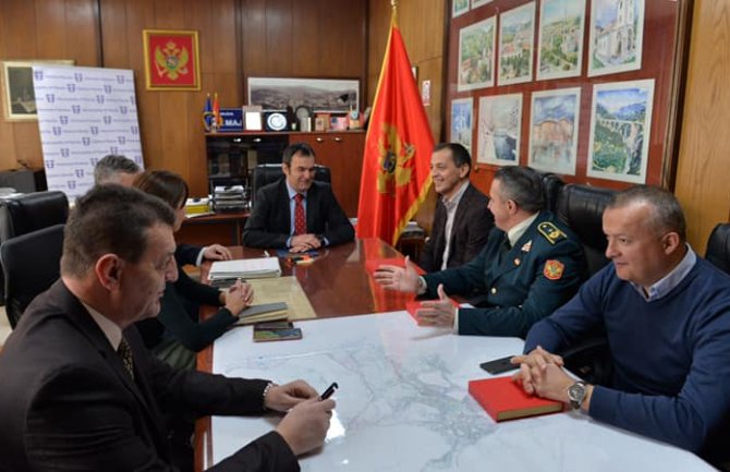 U Pljevljima će se graditi prva stambena zgrada za zaposlene u Vojsci, doniraće Komunalnom dva kamiona