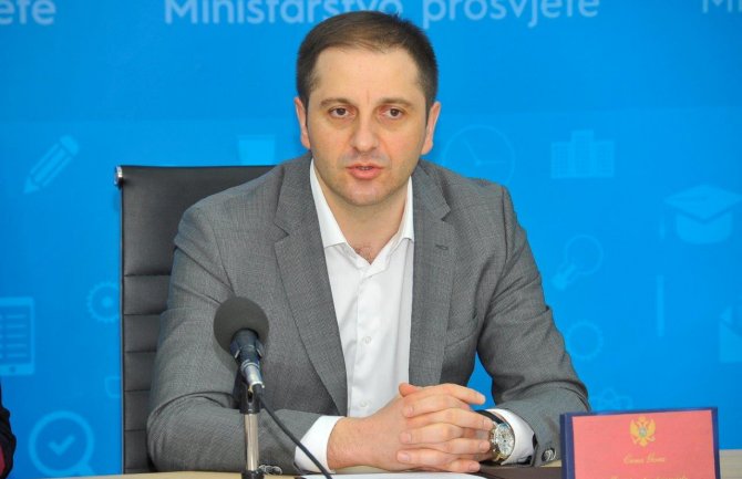 Šehović: Nećemo dozvoliti političku zloupotrebu djece u školama