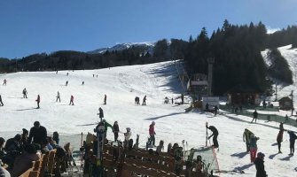 Nema dovoljno snijega kako bi se žičara stavila u funkciju