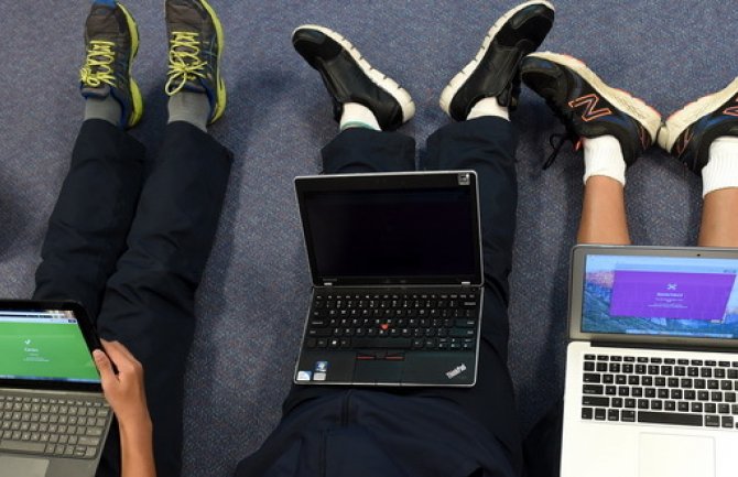 Djeca čine jednu trećinu od ukupnog broja internet korisnika