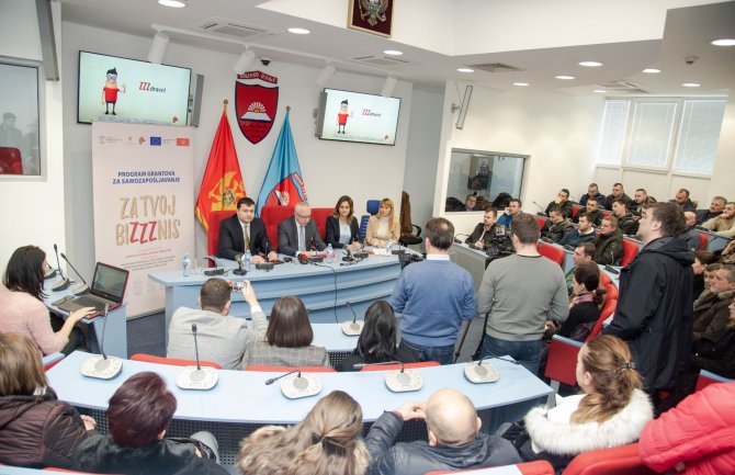 Mustafić u BP: Osnivanjem sopstvenih preduzeća - zaposlićete i sebe i druge