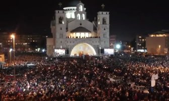 Beogradski sindikat posvetio pjesmu “braći i sestrama u Crnoj Gori”: Sviće zora(VIDEO)