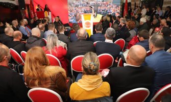 Demokrate: Optimizacija radnih mjesta sprovedena u cilju stvaranja uslova za nova partijska zapošljavanja