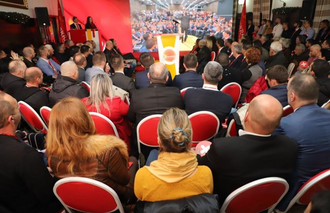 Demokrate: Optimizacija radnih mjesta sprovedena u cilju stvaranja uslova za nova partijska zapošljavanja