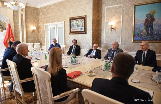 Očuvati i ojačati crnogorski nacionalni identitet