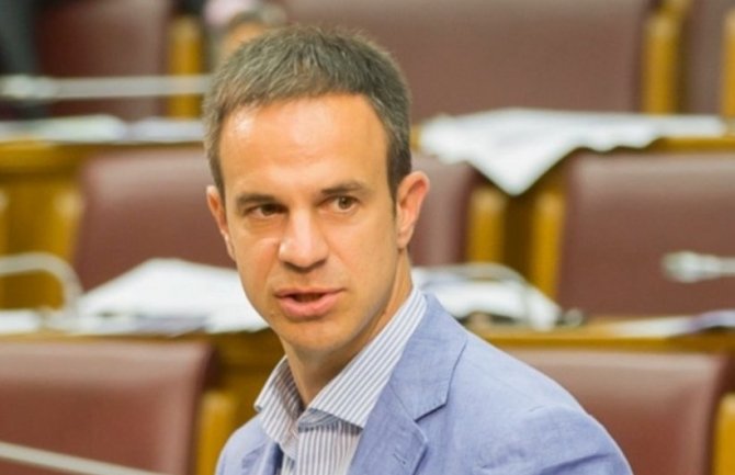 Mugoša: Kolege iz parlamentarne većine sami sebe demantuju