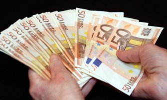 Poslodavci koji rade u vrijeme epidemije dužni da zaposlenom koji je u karantinu ili obaveznoj samoizolaciji isplate punu zaradu