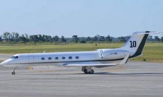 Mesijev avion zbog kvara sletio u Brisel