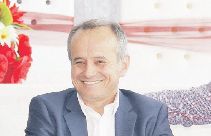 Rožajac Hajrudin Ledinić donirao 10.000 eura u borbi protiv koronavirusa