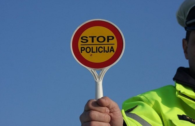 Počinje normalizacija drumskog saobraćaja, iz policije pozivaju na oprez i najavljuju pojačane kontrole