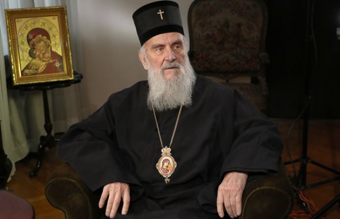 Irinej: Lijepo je doći u crkvu, ali Bogu se možemo moliti i od kuće, slušajte struku