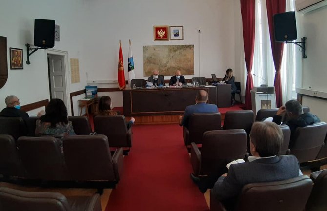 U Beranama dozvoljeno korišćenje parkova i šetališta