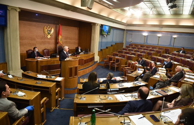 Marković: Predlog DF-a primjer neznanja, površnosti i vulgarne demagogije, Vladin paket mjera višemilionski