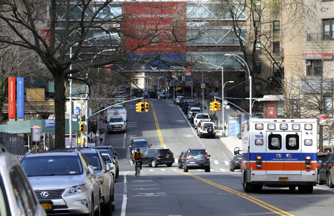 Komunalci otkrili 60 tijela preminulih od koronavirusa u kamionima