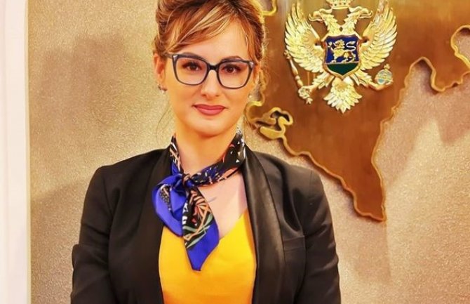 Aplikacija eDnevnik u funkciji: Sve informacije o ocjenama i vladanju djece na jednom mjestu