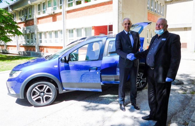 Prijestonica kupila vozilo Domu zdravlja, vrijedno 13 hiljada eura