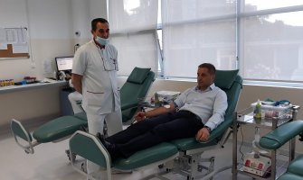 Šehović donirao krv: Humanost, solidarnost i odgovornost su temelj ovog društva