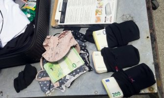 Srbija: Na granici zaplijenjeno preko 100 hiljada eura, novac krili i u čarapama