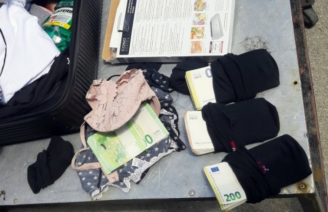 Srbija: Na granici zaplijenjeno preko 100 hiljada eura, novac krili i u čarapama