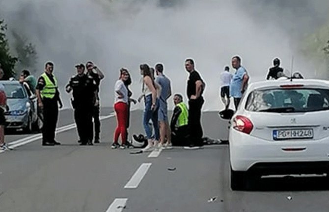 Udes na putu Podgorica - Nikšić: Teško povrijeđen motociklista