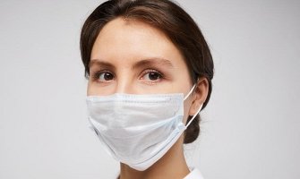 'Zaštitna maska se ne nosi ispod nosa niti ispod brade, mora da pokriva i usta i nos!'