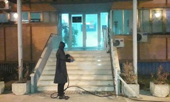 Podgorički vatrogasci imali 22 intervencije: Ugasili sedam požara, uklonili oborena stabla, dezinfikovali domove zdravlja (FOTO)