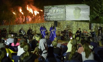 Odgođen početak Festivala 