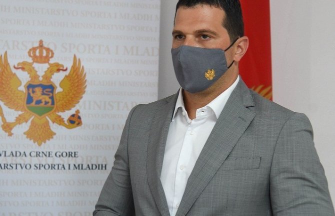 Janović: Podstičemo crnogorsku mladost da još jasnije vidi svoju budućnost u Crnoj Gori a ne na stranom tlu